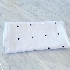 Room Essentials Shower Curtain. Black & white cross design.